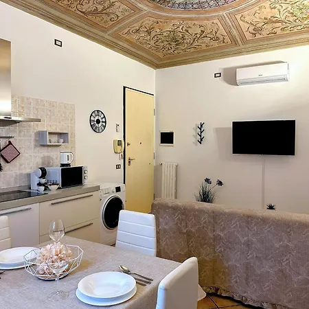 Apartamento Vicino Al Centro E A Parcheggi Gratuiti - Affresco Strepitoso *