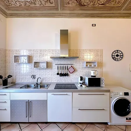 Vicino Al Centro E A Parcheggi Gratuiti - Affresco Strepitoso *