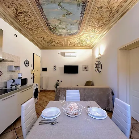 Vicino Al Centro E A Parcheggi Gratuiti - Affresco Strepitoso * Módena