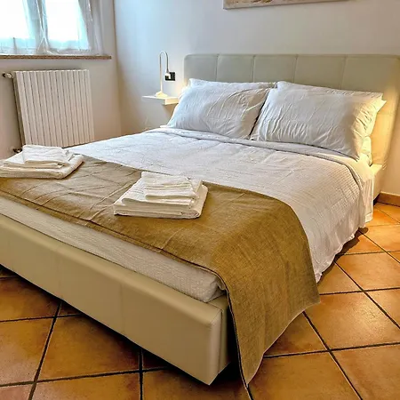 Vicino Al Centro E A Parcheggi Gratuiti - Affresco Strepitoso