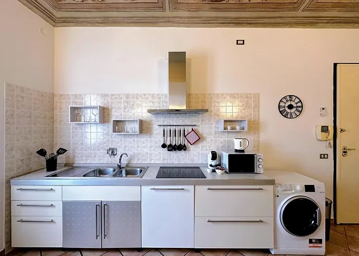 Vicino Al Centro E A Parcheggi Gratuiti - Affresco Strepitoso *